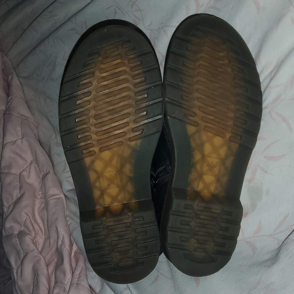 Girls Dr Martens - Picture 3 of 5